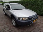 volvo/xc70-00-04